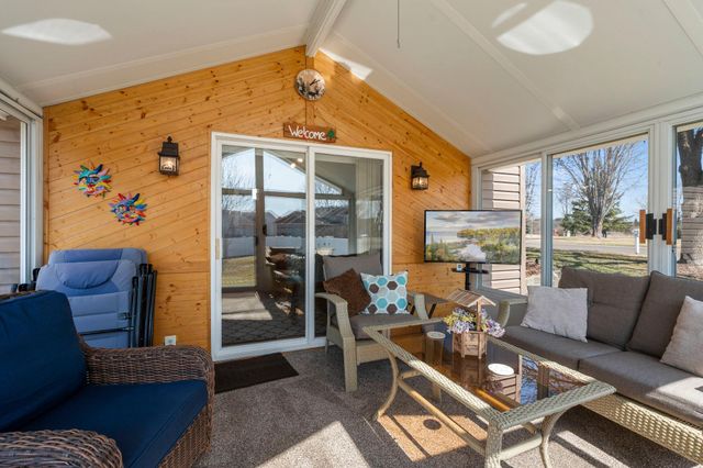 6243 145th Street N, Hugo, MN 55038