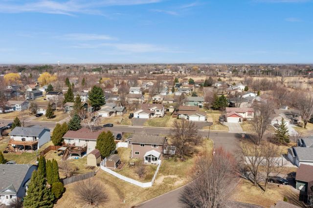 6243 145th Street N, Hugo, MN 55038