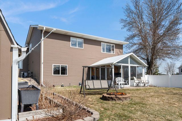 6243 145th Street N, Hugo, MN 55038