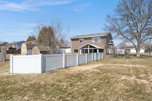 6243 145th Street N, Hugo, MN 55038