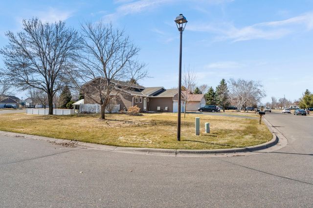 6243 145th Street N, Hugo, MN 55038