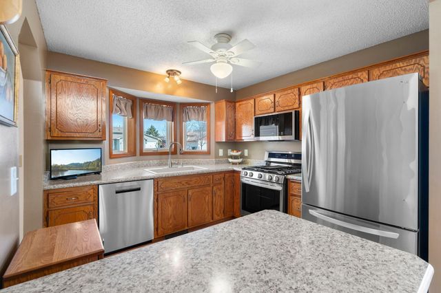 6243 145th Street N, Hugo, MN 55038