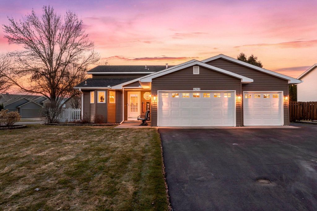 6243 145th Street N, Hugo, MN 55038