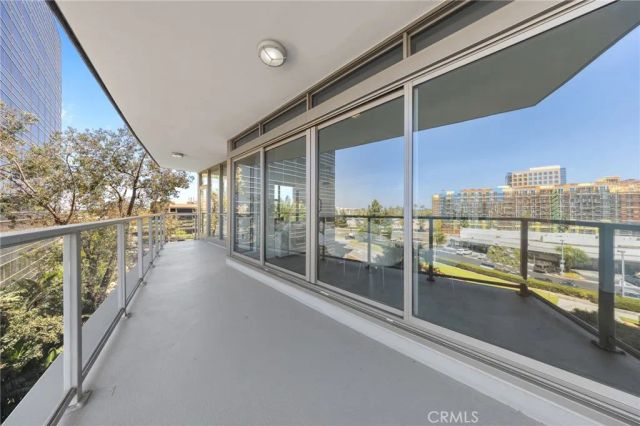 9 MacArthur Place N502, Santa Ana, CA 92707