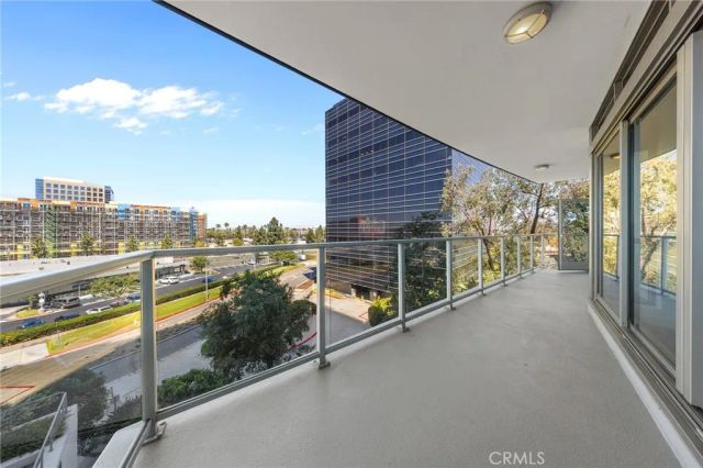 9 MacArthur Place N502, Santa Ana, CA 92707