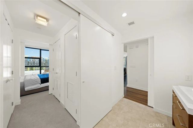 9 MacArthur Place N502, Santa Ana, CA 92707
