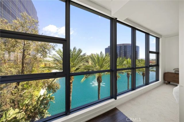 9 MacArthur Place N502, Santa Ana, CA 92707