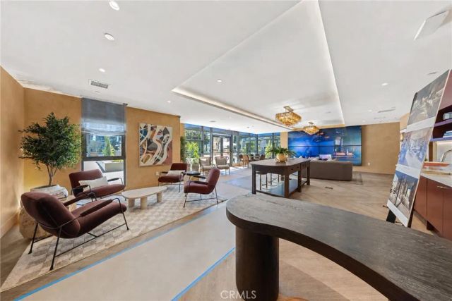 9 MacArthur Place N502, Santa Ana, CA 92707