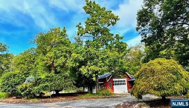 795 Darlington Avenue, Mahwah, NJ 07430