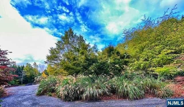 795 Darlington Avenue, Mahwah, NJ 07430