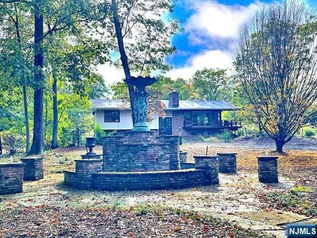795 Darlington Avenue, Mahwah, NJ 07430