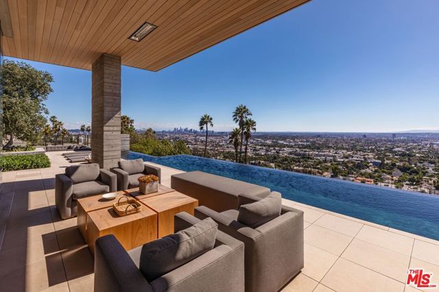 7661 Curson Terrace, Los Angeles, CA 90046