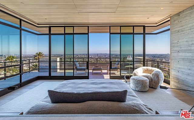 7661 Curson Terrace, Los Angeles, CA 90046