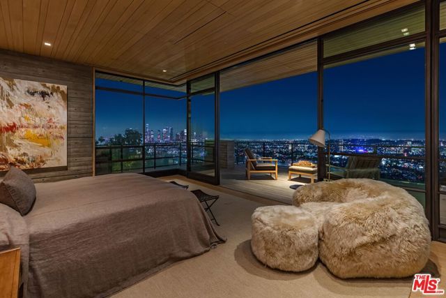 7661 Curson Terrace, Los Angeles, CA 90046