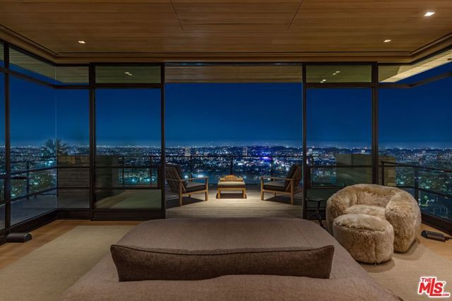 7661 Curson Terrace, Los Angeles, CA 90046