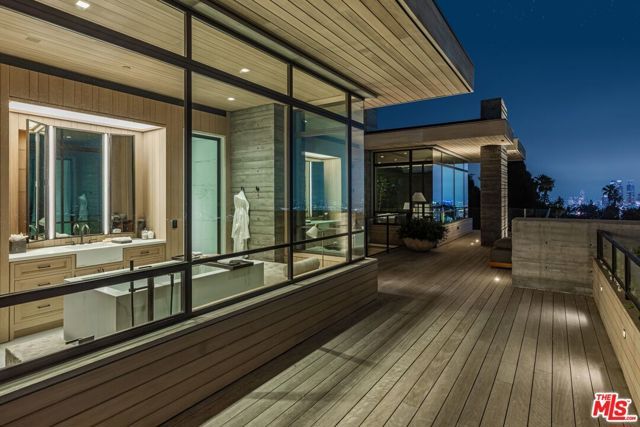 7661 Curson Terrace, Los Angeles, CA 90046