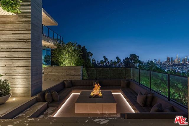 7661 Curson Terrace, Los Angeles, CA 90046