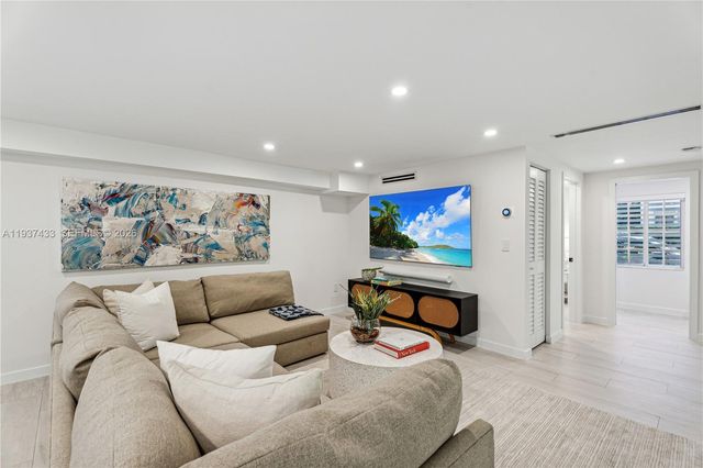 1231 15th Ter 5, Miami Beach, FL 33139