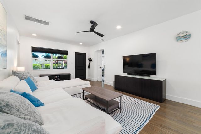 425 32nd Street, West Palm Beach, FL 33407