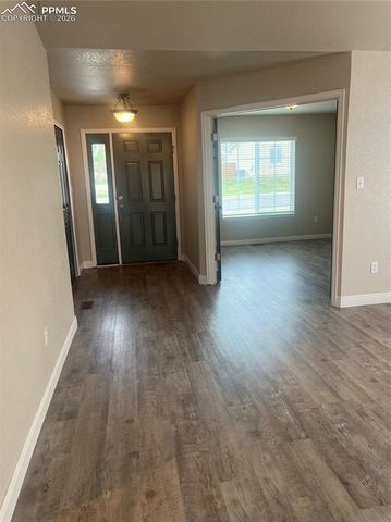 4315 Outlook Boulevard B, Pueblo, CO 81008