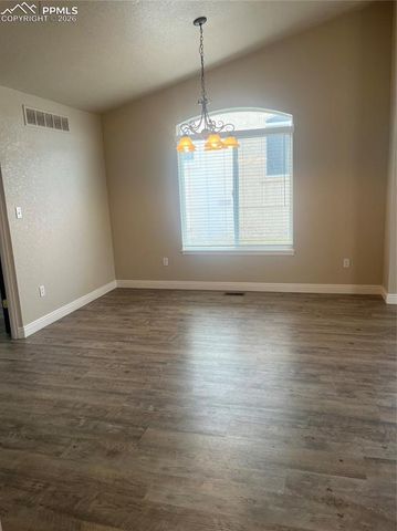 4315 Outlook Boulevard B, Pueblo, CO 81008