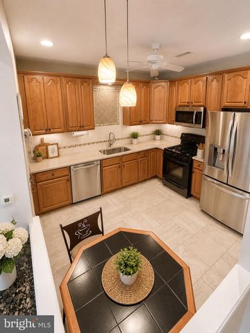 4204 LILAC CT, Upper Gwynedd, PA 19446
