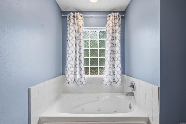 4169 Peeler Bend Road, Benton, AR 72019