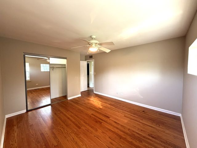 266 S Prospect Avenue, Clarendon Hills, IL 60514