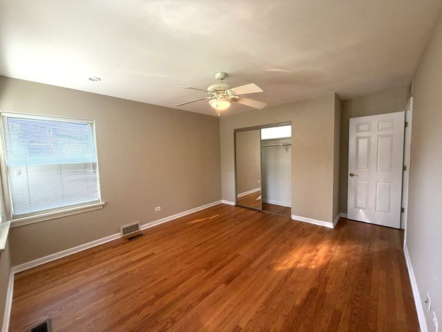 266 S Prospect Avenue, Clarendon Hills, IL 60514