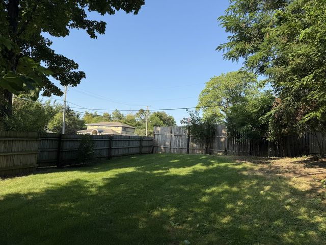 266 S Prospect Avenue, Clarendon Hills, IL 60514