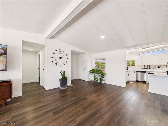 5271 Bonnie Street, Pahrump, NV 89048