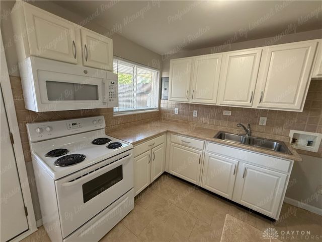 5678 Tomberg Street, Dayton, OH 45424