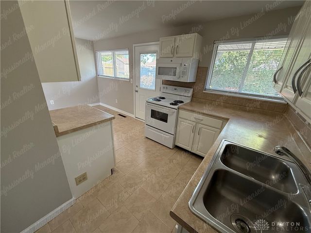 5678 Tomberg Street, Dayton, OH 45424
