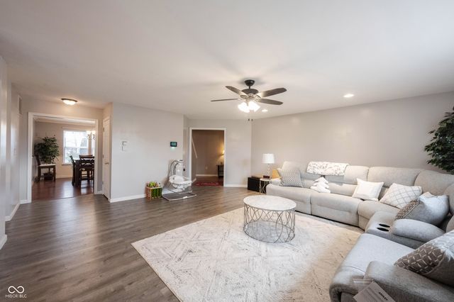 5841 W Port Drive, Mccordsville, IN 46055
