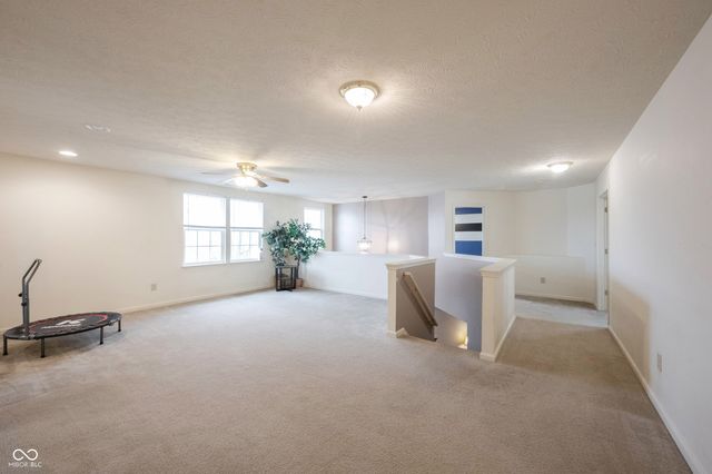 5841 W Port Drive, Mccordsville, IN 46055