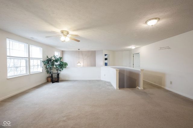 5841 W Port Drive, Mccordsville, IN 46055