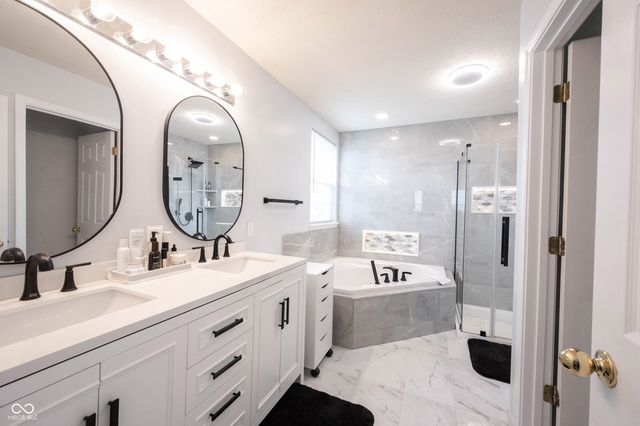 5841 W Port Drive, Mccordsville, IN 46055
