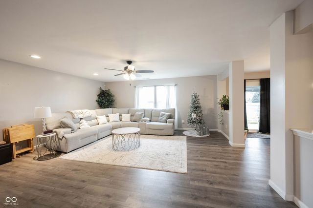 5841 W Port Drive, Mccordsville, IN 46055