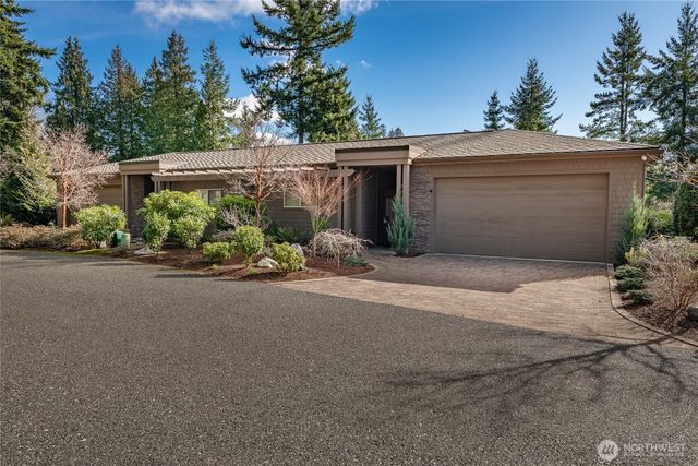 8778 Clubhouse Point Drive, Blaine, WA 98230