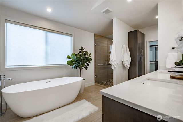 8778 Clubhouse Point Drive, Blaine, WA 98230