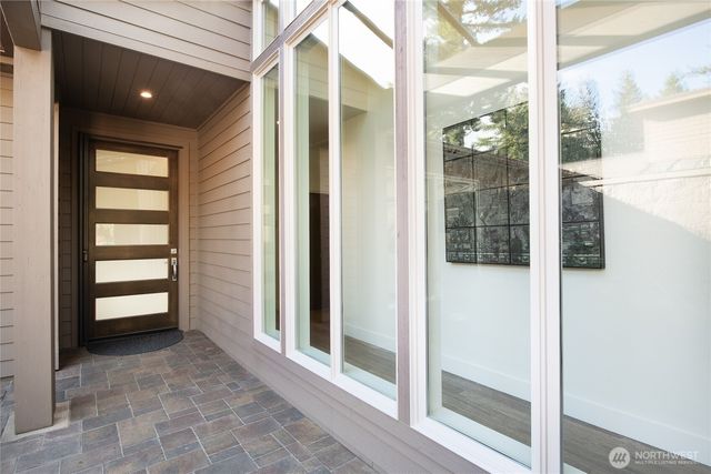 8778 Clubhouse Point Drive, Blaine, WA 98230