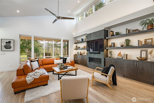 8778 Clubhouse Point Drive, Blaine, WA 98230