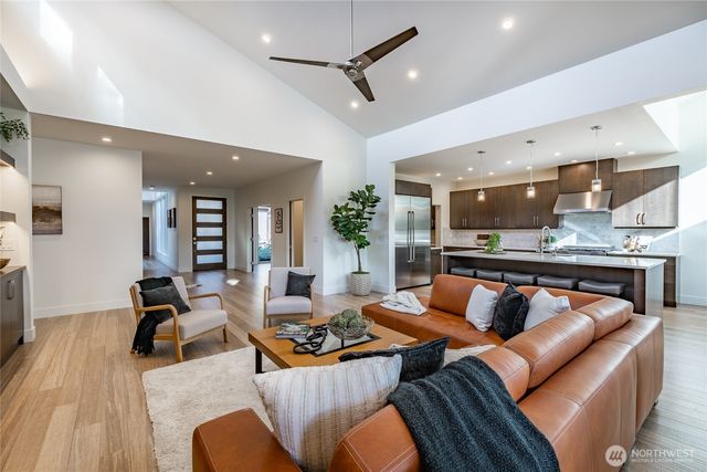 8778 Clubhouse Point Drive, Blaine, WA 98230