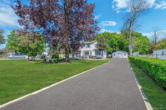 37 Grant Avenue, Brentwood, NY 11717