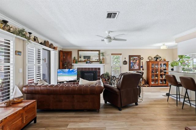3828 EASTON STREET, Sarasota, FL 34238