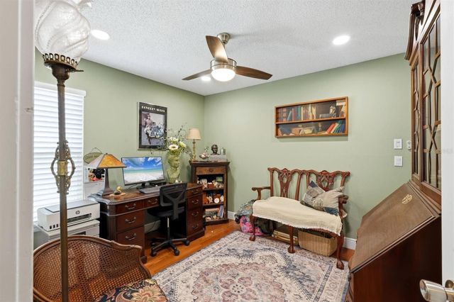 3828 EASTON STREET, Sarasota, FL 34238