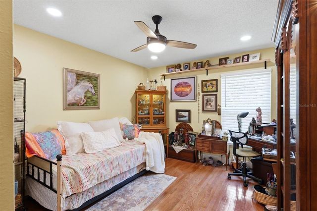 3828 EASTON STREET, Sarasota, FL 34238