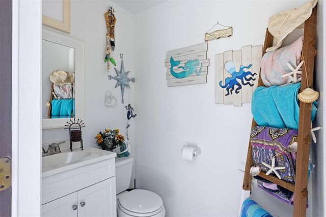 3828 EASTON STREET, Sarasota, FL 34238