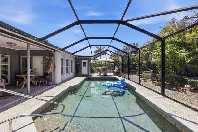 3828 EASTON STREET, Sarasota, FL 34238