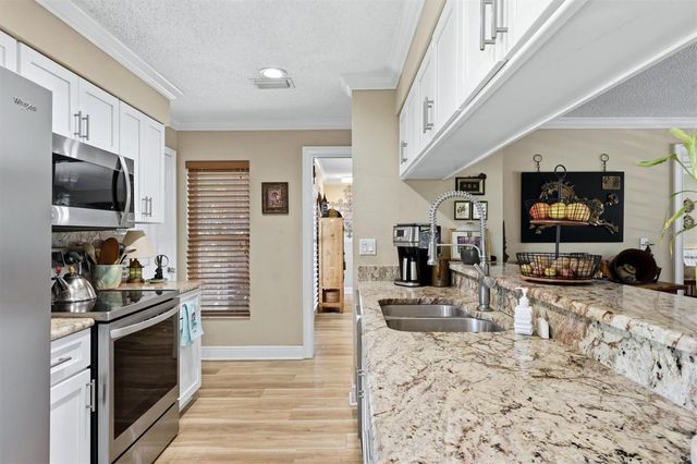 3828 EASTON STREET, Sarasota, FL 34238